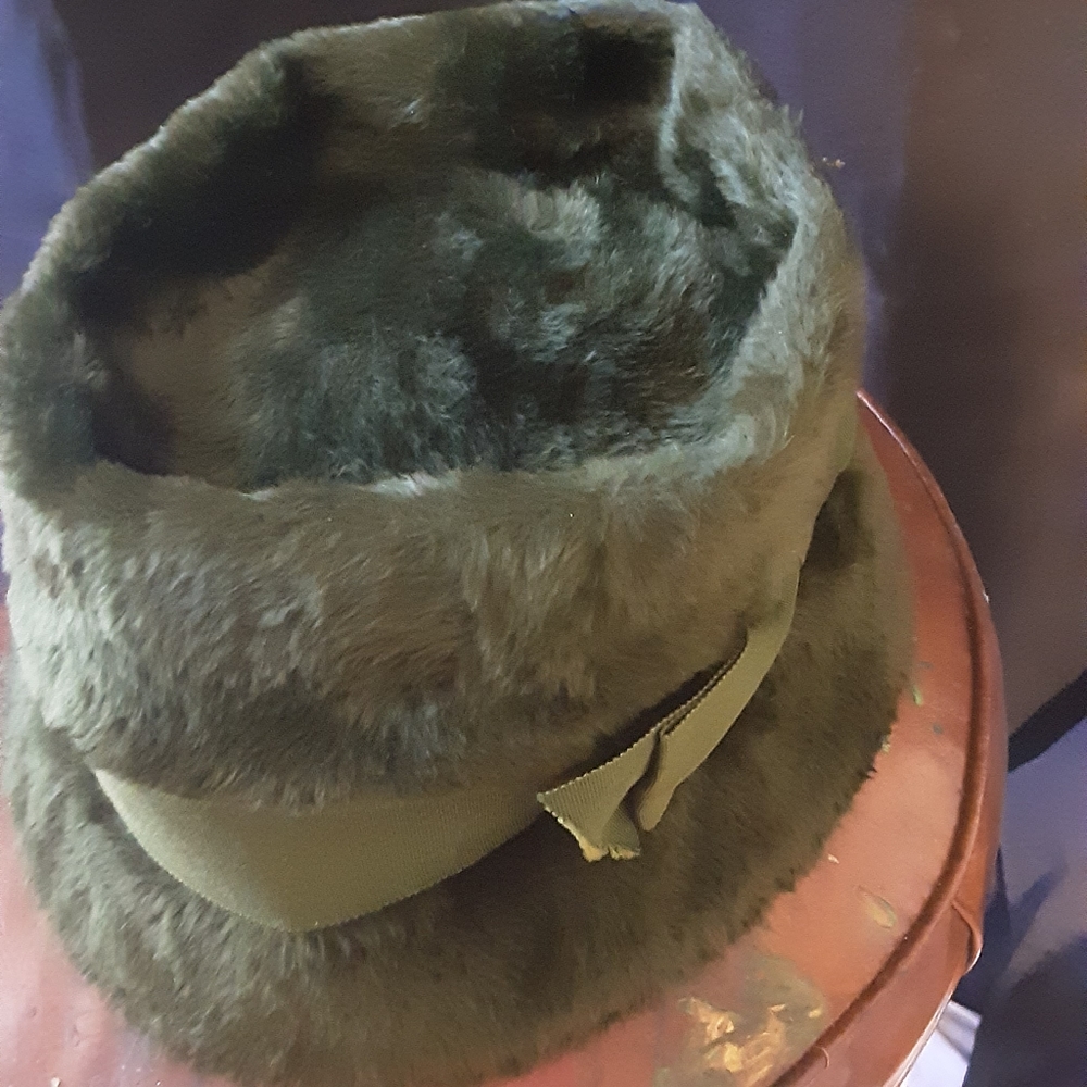 1960's Duchess of Italy bucket hat w/ bow - Picture 8 of 8